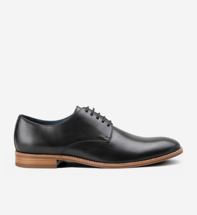 Damon plain-toe derby in Black