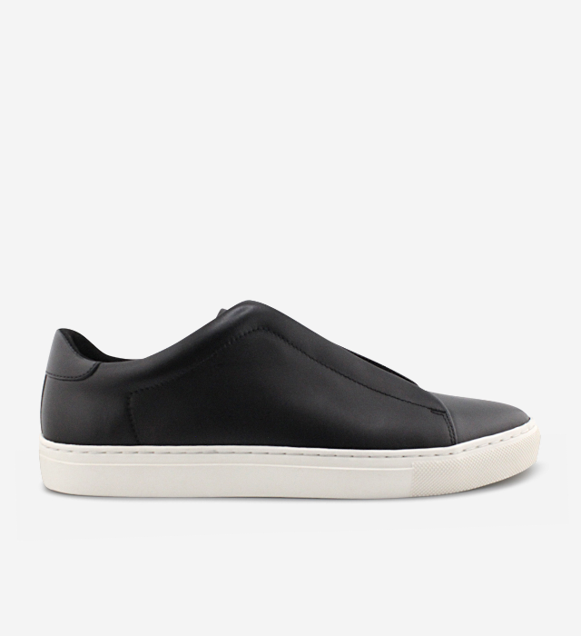 Jaxon slip-on sneaker in Black