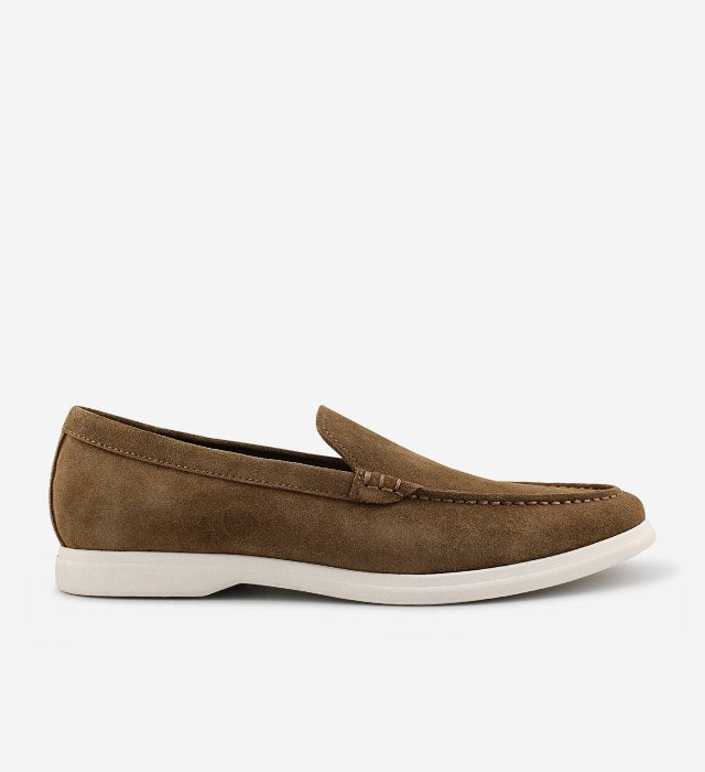 Venice suede loafer in Tobacco suede